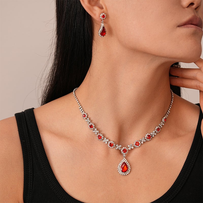 2-Piece Light Luxury Retro Diamond-Encrusted Earrings Necklace French Court Style Niche Elegant High-End Necklace For Women - Image 5